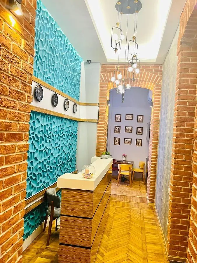 Renaissance Boutique Hotel Baku 4*,
