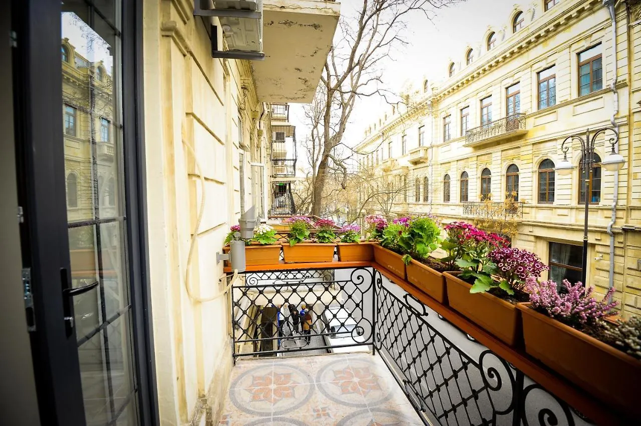 Renaissance Boutique Hotel Baku 4*,